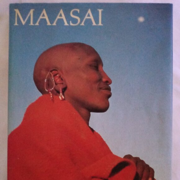 MAASAI - TEXT by TEPILIT OLE SAITOTI & PHOTOGRAPHS BY CAROL BECKWITH. - Picture 9 of 9